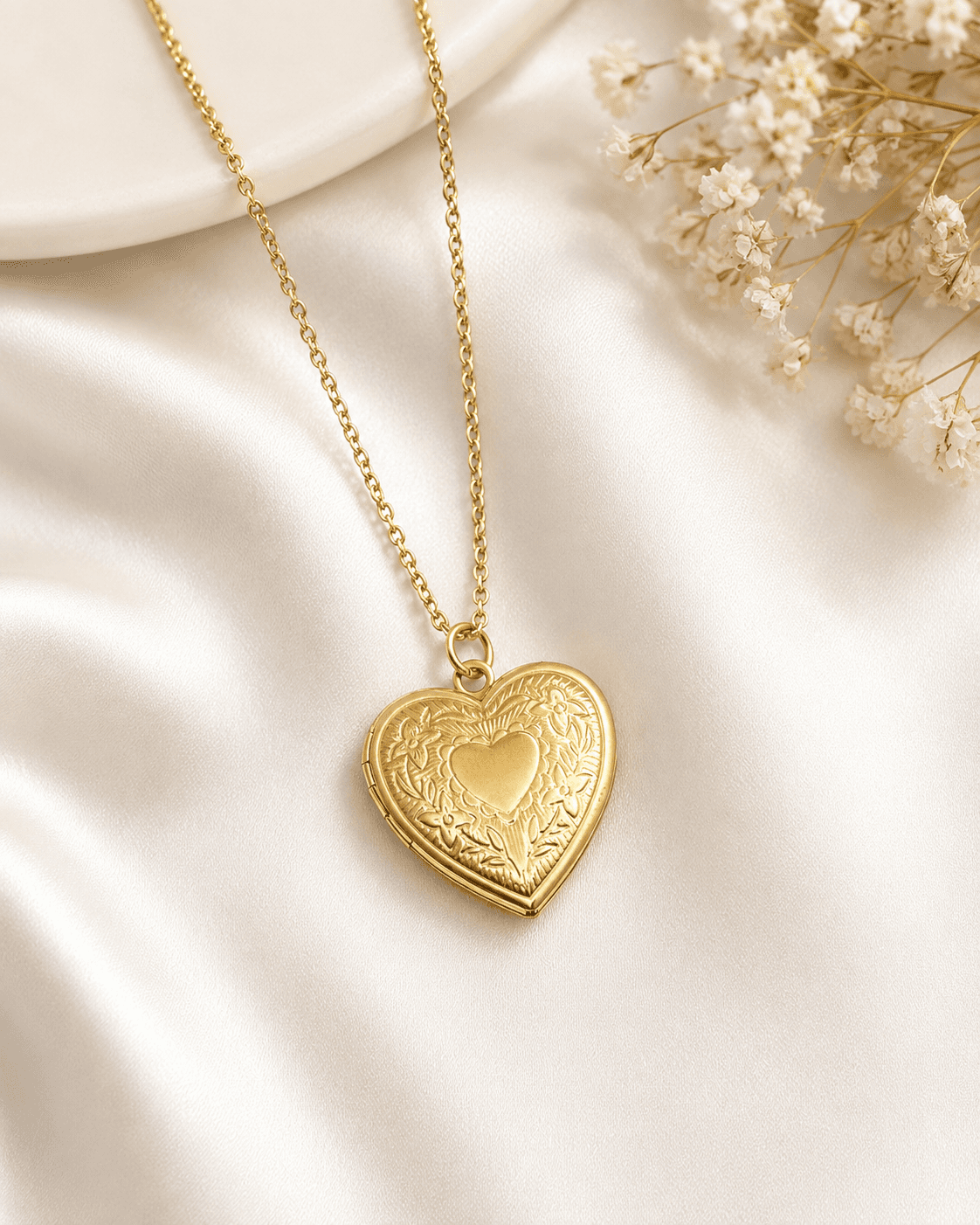 Eleanor- Vintage Photo Heart Locket Necklace