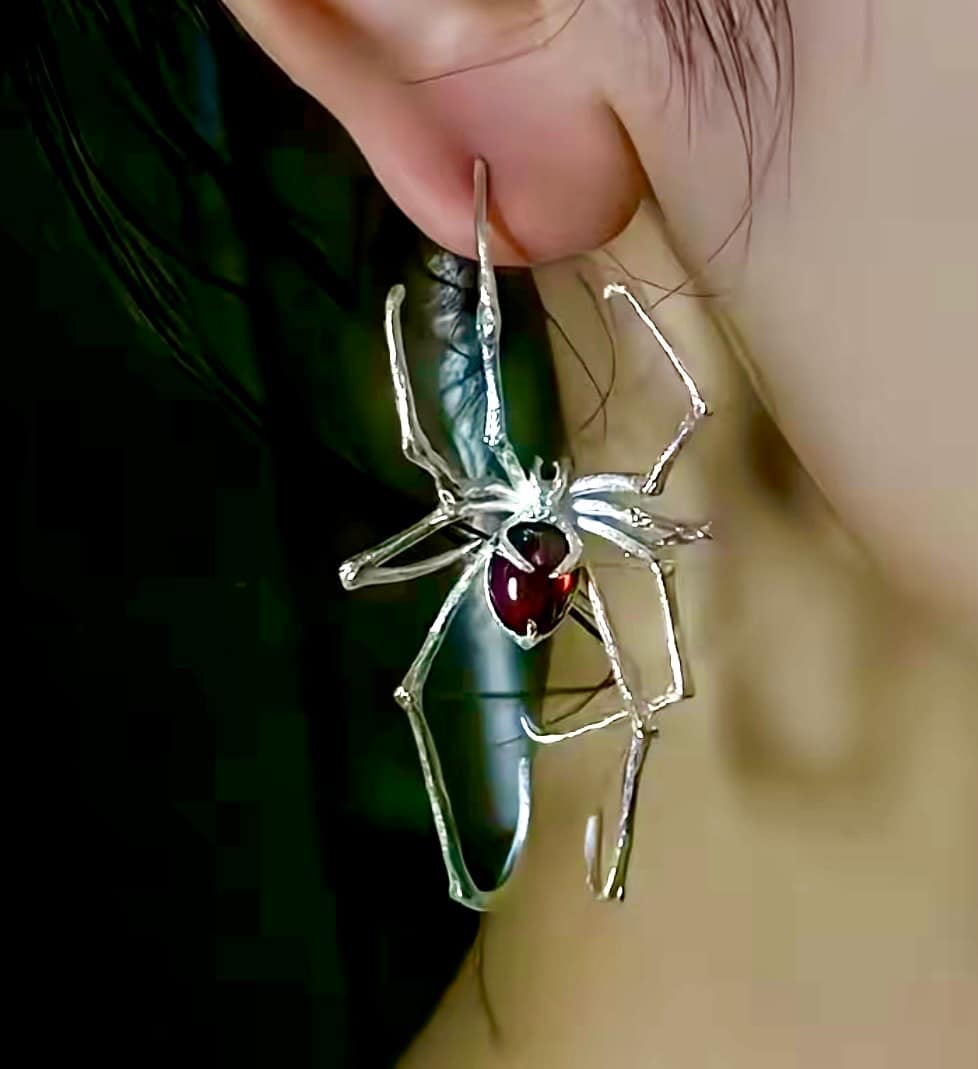 Crimson Widow Ear Cuff — image 2