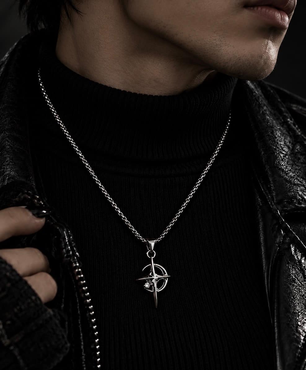 Nocturne Halo Necklace